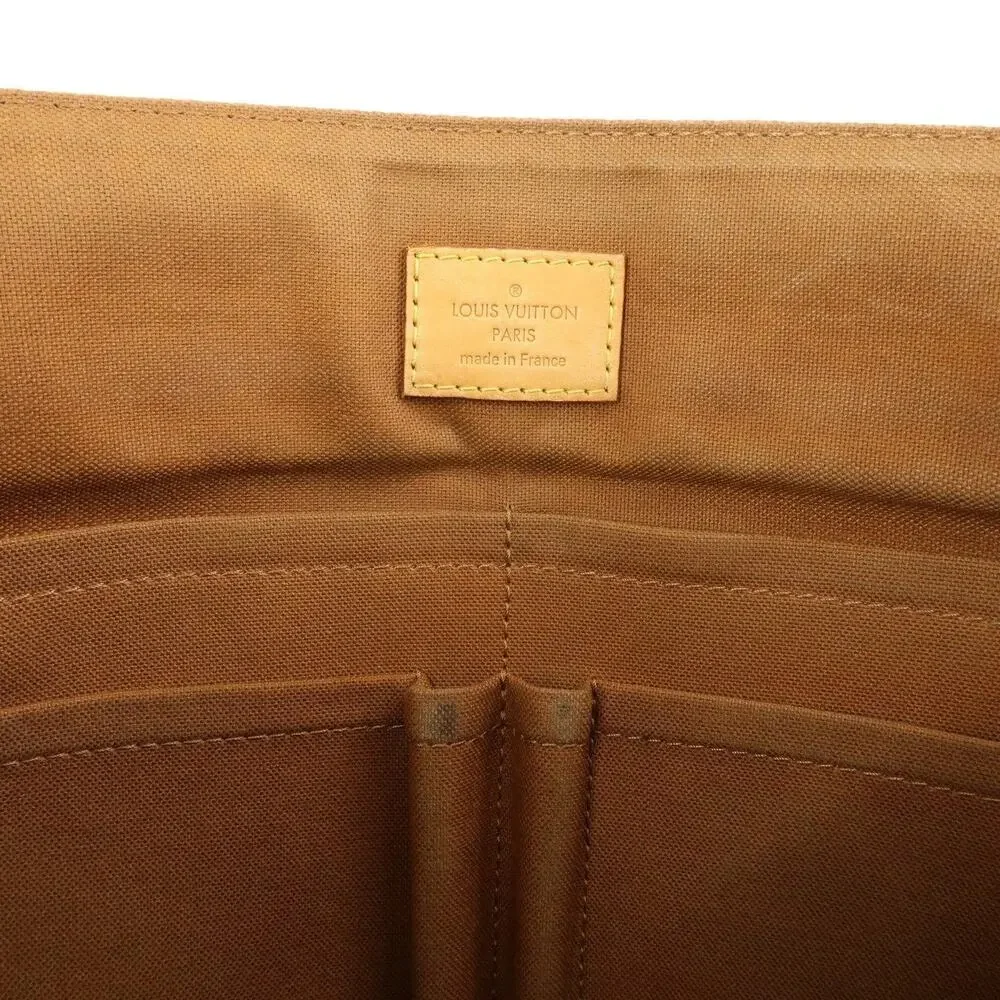 Louis Vuitton Monogram Beaubourg Messenger MM Brown